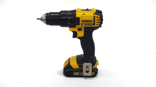 Hand & Power Tools